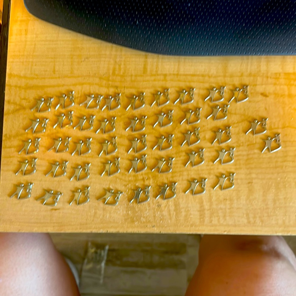 43 pendant/charms
